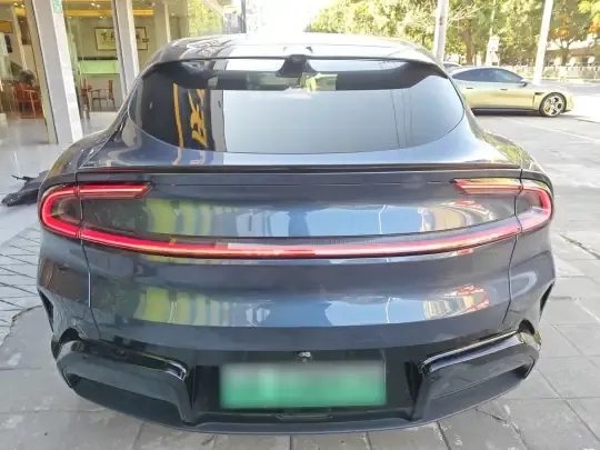Xiaomi Auto YU7 2025 (200 км)