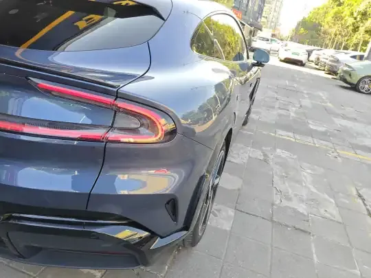 Xiaomi Auto YU7 2025 (200 км)