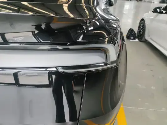 Tesla Model Y 2025 (4400 км)