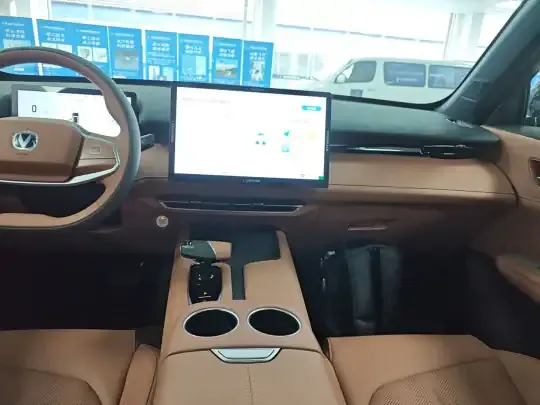 Changan UNI-Z New Energy 2025 (100 км)
