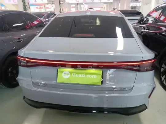 Chery Fengyun A8 2025 (11700 км)