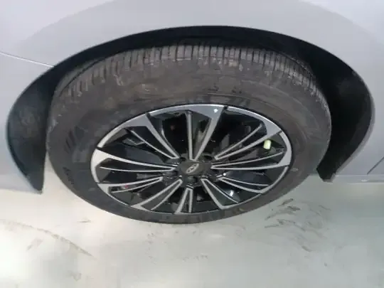 Chery Fengyun A8 2025 (11700 км)
