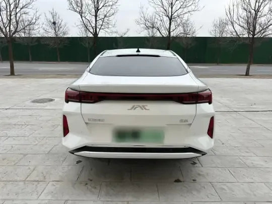 JAC Yiwei Aipao 2025 (2800 км)