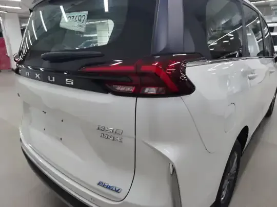 SAIC MAXUS G50 PHEV 2025 (300 км)