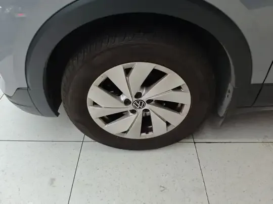 Volkswagen Tharu 2026 (4600 км)