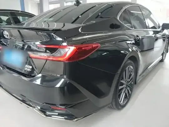 Toyota Camry 2026 (6400 км)
