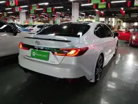 Toyota Camry 2026 (1600 км)