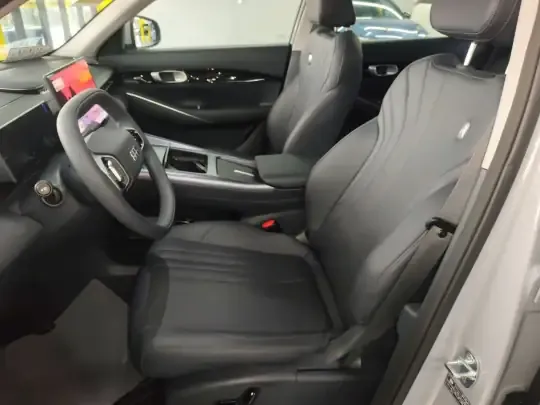 Geely Galaxy E5 2026 (1900 км)