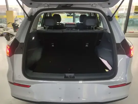 Geely Galaxy E5 2026 (1900 км)