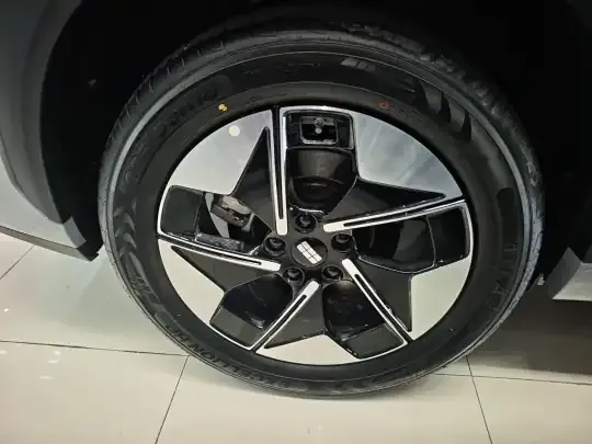 Geely Galaxy E5 2026 (900 км)