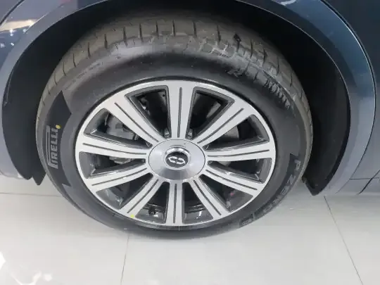 Hima AITO M8 2025 (7300 км)