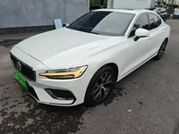 Volvo S60 2026 (4100 км)