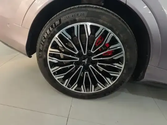 VOYAH FREE 2025 (9600 км)