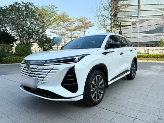 Changan CS75 PLUS 2025 (12000 км)