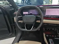 Audi Q6L e-tron 2026 (2300 км)