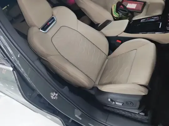 Audi Q6L e-tron 2026 (2300 км)