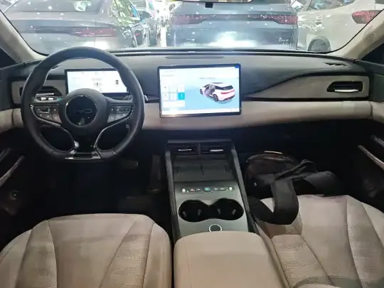 BYD Seal 06 DM-i Touring 2025 (14400 км)