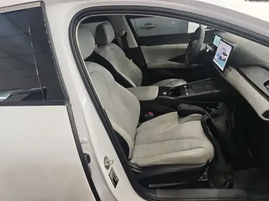 BYD Seal 06 DM-i Touring 2025 (14400 км)