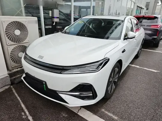 Geely Galaxy A7 2025 (3500 км)