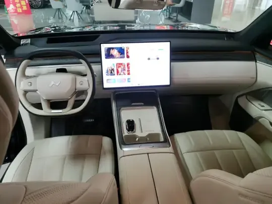 ONVO Luxeed L90 2025 (14600 км)