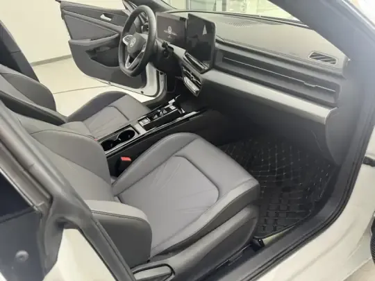 Volkswagen Lamando 2026 (3300 км)