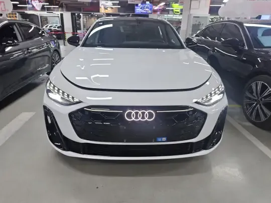 Audi A5L 2026 (5900 км)