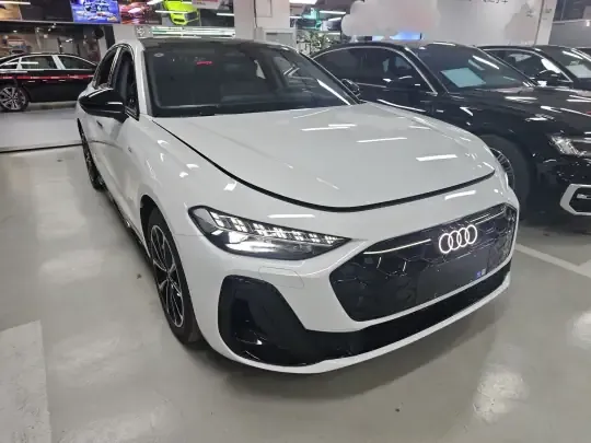 Audi A5L 2026 (5900 км)