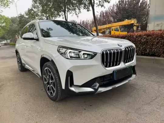 BMW X1 2025 (5500 км)