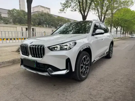 BMW X1 2025 (5500 км)