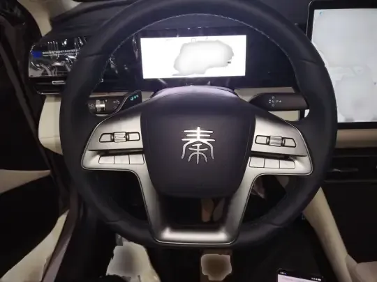 BYD Qin L 2025 (900 км)