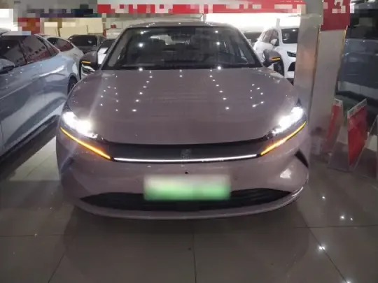 BYD Qin L 2025 (900 км)