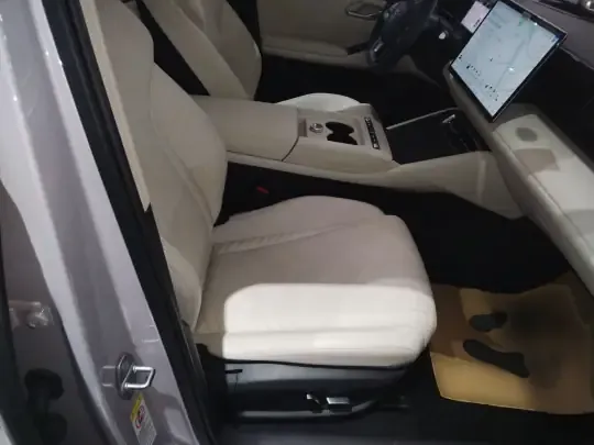 BYD Qin L 2025 (900 км)