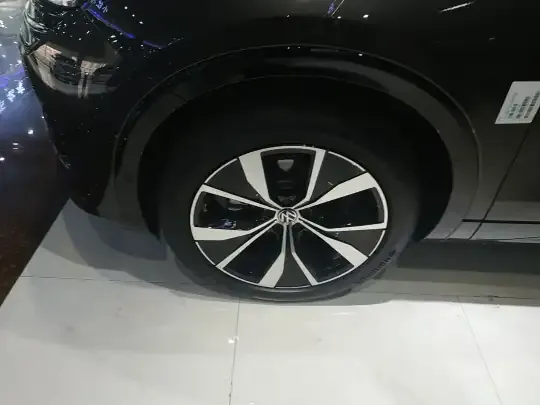 Volkswagen Tavendor 2025 (700 км)