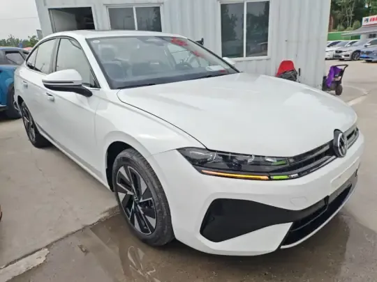 Volkswagen Sagitar 2026 (100 км)