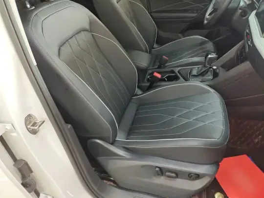 Volkswagen Tiguan L 2025 (18900 км)