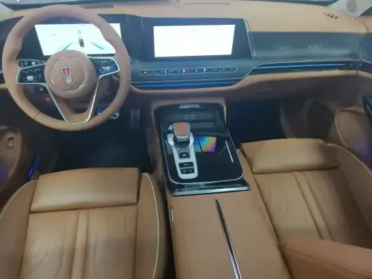 Hongqi H9 2025 (1500 км)
