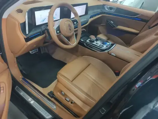 Hongqi H9 2025 (1500 км)