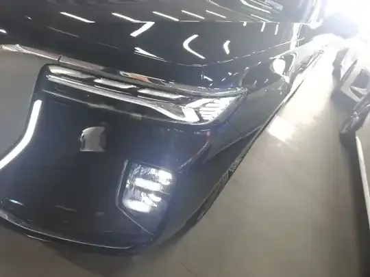 Hongqi H9 2025 (1500 км)