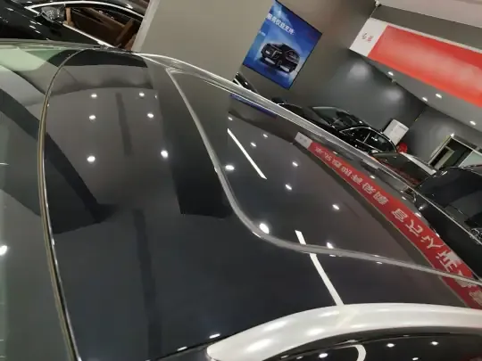Hongqi HS3 PHEV 2025 (1400 км)