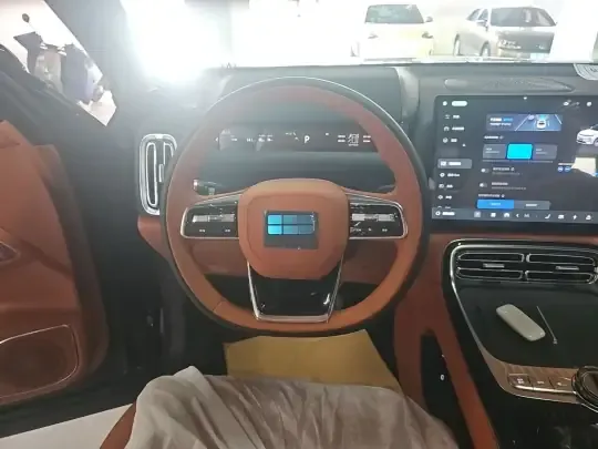 Geely Galaxy M9 2025 (100 км)