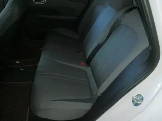 Roewe Roewe E6 2025 (13100 км)