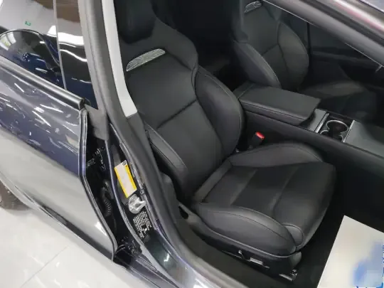 Tesla Model 3 2025 (22800 км)