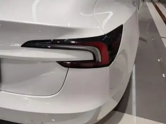 Tesla Model 3 2025 (20200 км)