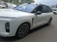 Nio ES8 2026 (10300 км)