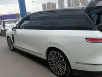 Nio ES8 2026 (10300 км)