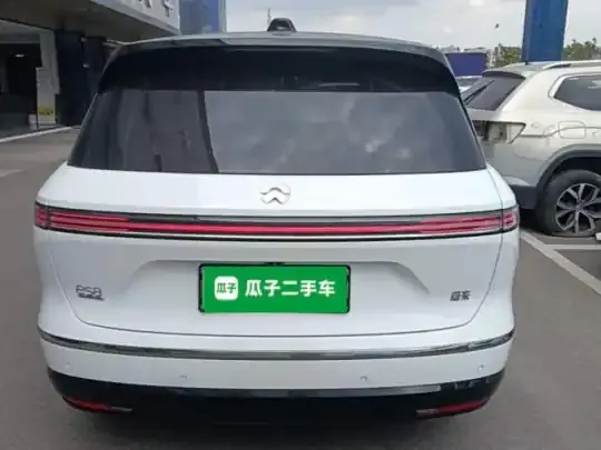 Nio ES8 2026 (10300 км)