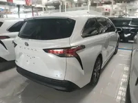 Toyota SIENNA 2026 (7400 км)