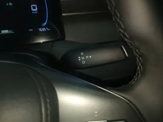 BYD Qin PLUS  (15300 км)