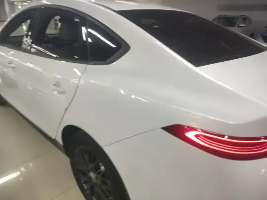 BYD Qin PLUS  (15300 км)