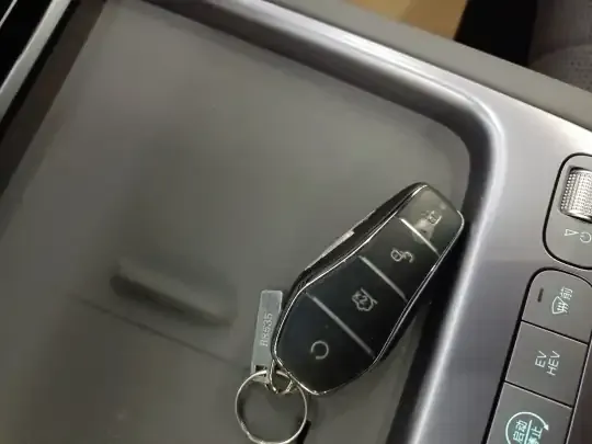 BYD Seal 07 DM-i 2026 (1100 км)